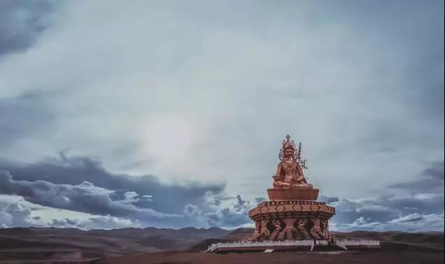 什么样的手相大富大贵效果图？手相学中大富大贵手纹又有哪些呢?