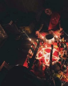 墓地情降对方的状态，墓地情降后双方反应全面解读