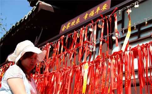 风水民间小儿断奶吉日，达到趋吉避凶，祈福忌祸的目的